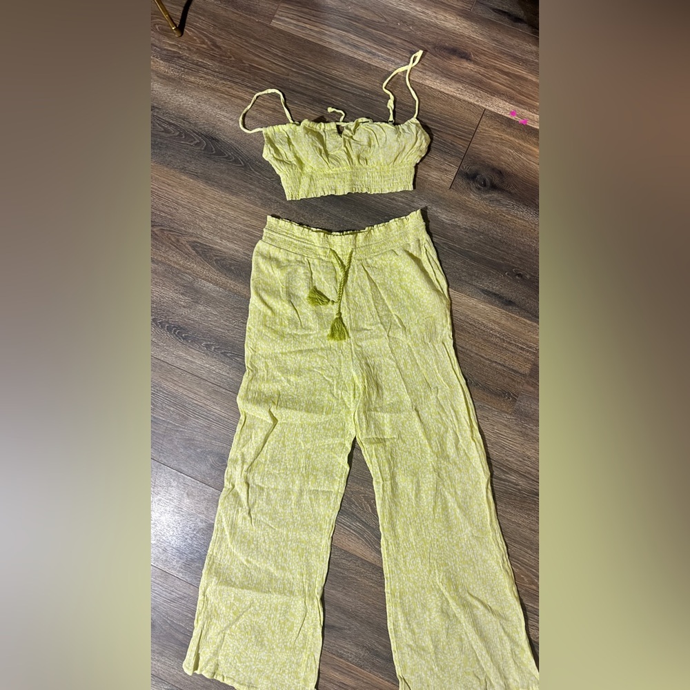 Roxy Yellow Matching Set - Picture 2 of 6